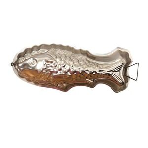 Vintage Fish Cake Mold Pan‎ Hanging Wall Decor Silver Metal Baking